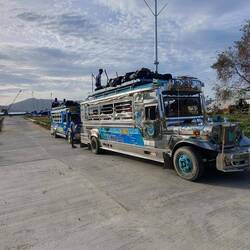 Ankunft in San Fernando. Per Van wurden wir nach El Nido gefahren.