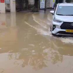 Straße vor unserem Hotel 🫣