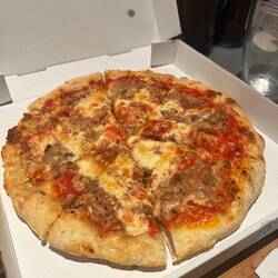 Thunfisch Pizza gab es in den USA auch nicht!