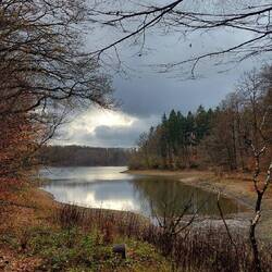 Wir starten an der Neye Talsperre