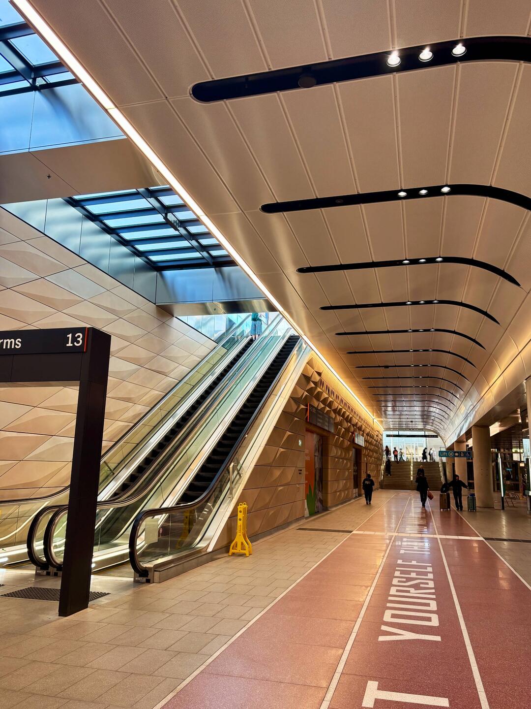 Dit is het station van Sydney, wat recentelijk helemaal vernieuwd is