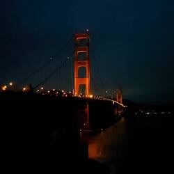 Bisschen Meeresrauschen ist dabei.