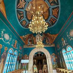 Prächtig, prächtig Richtung Altarraum.