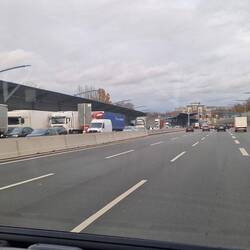 3. Autobahndeckel immer noch nicht fertig!