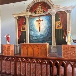 Das Bild hatte ein Häftling in der Zelle an die Wand gemalt und an diese Wand wiedergegeben