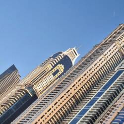 Hochhäuser im Viertel um die Marina