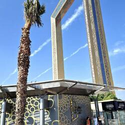 The Frame. Hineingegangen sind wir nicht, da sehr lange Wartezeit.