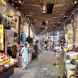 Gewürz-Souk auf der anderen Seite des Dubai Creek