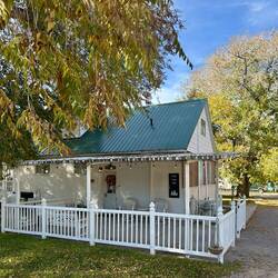 Pine Tree Inn, Panaca