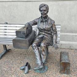 Am Auswanderermuseum direkt neben dem Terminal