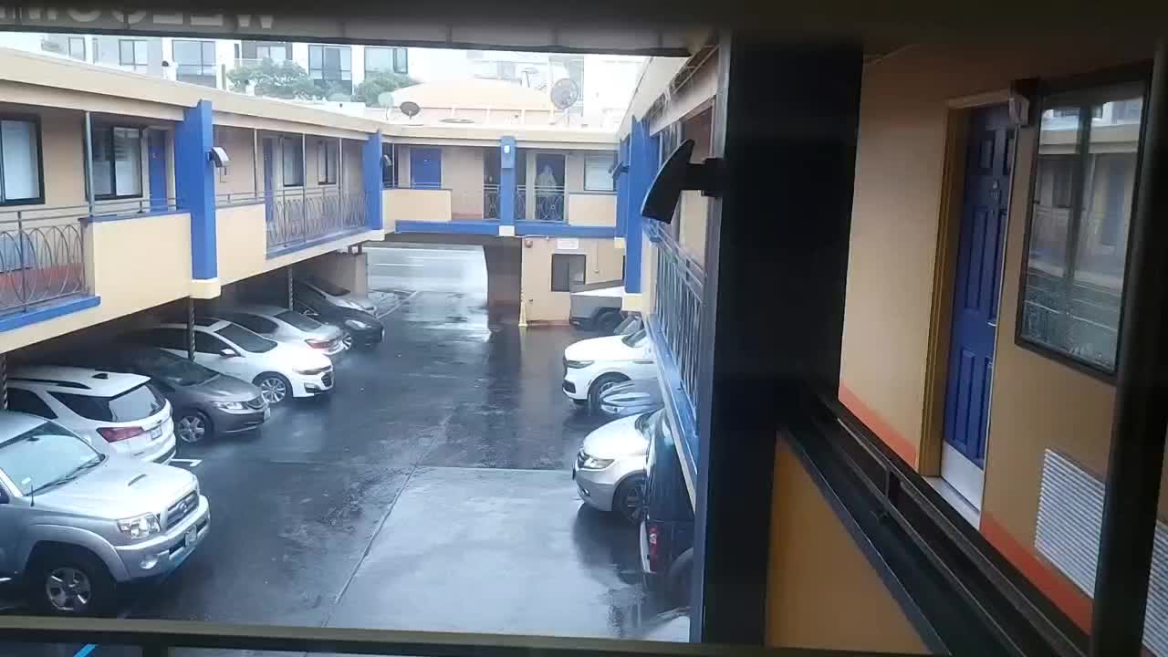 Rechts kann man erkennen was es runter macht.