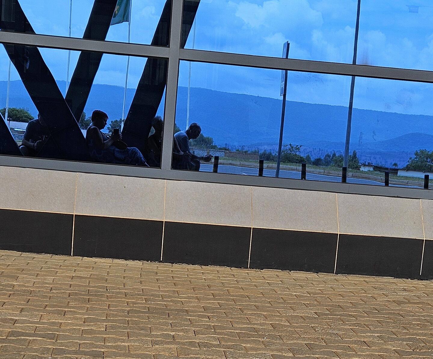 Warten an der Grenze zu Sambia