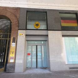 Hier wird wohl nichts mehr konsuliert. 🇩🇪 (Heißt das so? 🤣)