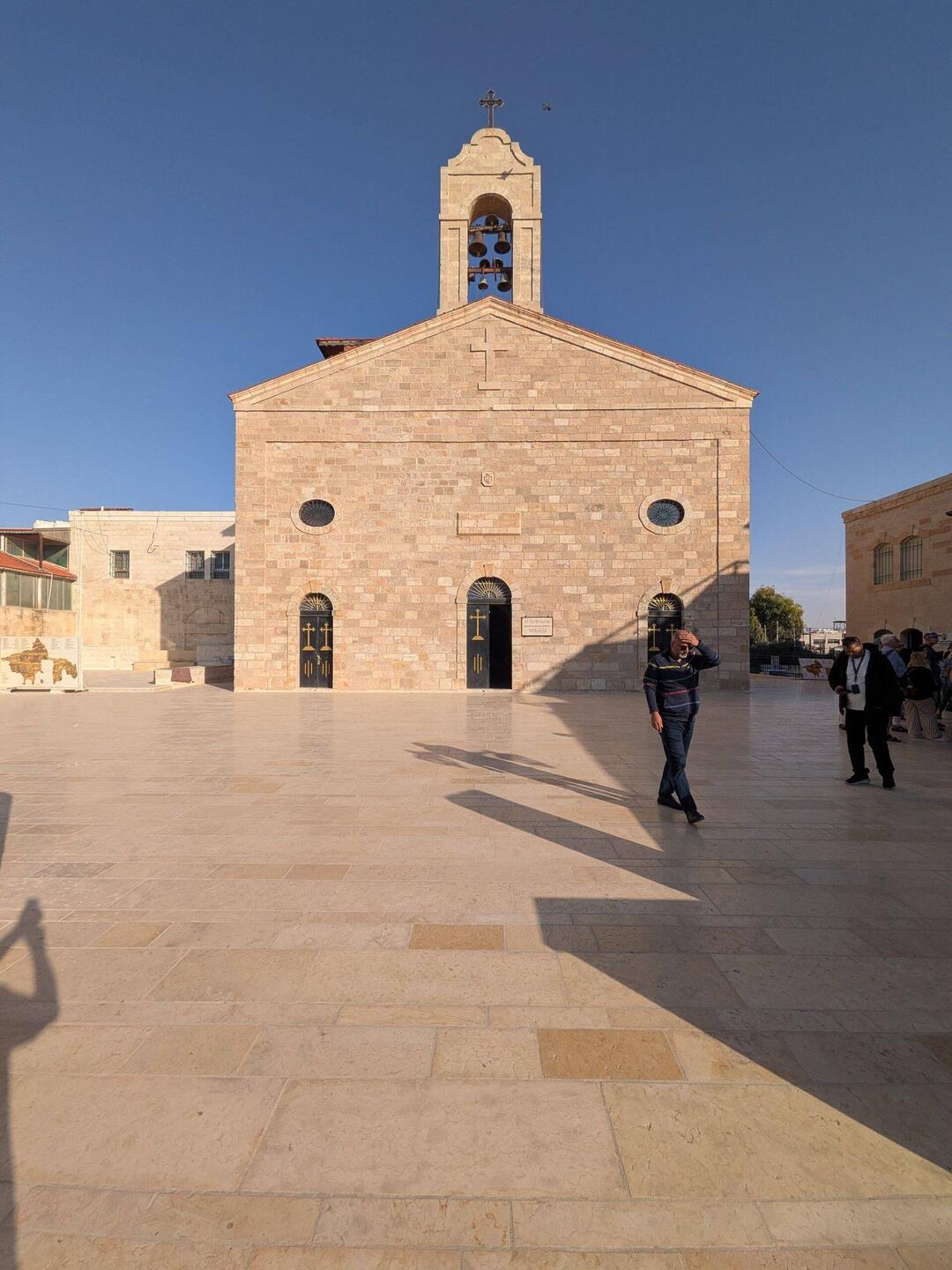 This is Amer, he is camera shy so I had to grab an opportunity to get a picture of him