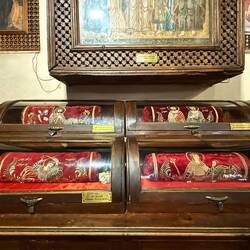 ...die liegt einiges an eingewickelter Asche