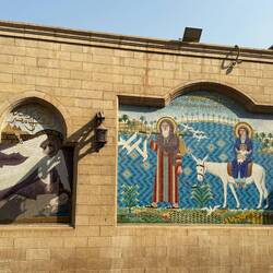 ...was ganz und gar besonderes... ...eine Welt-Einmaligkeit...