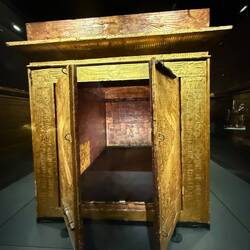 Sarg 1&2&3 dann in Truhe 1