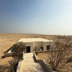 Ein Mausoleum für die drängende Art: Toiletten!