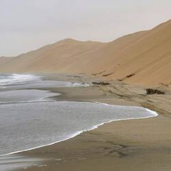 ...und die Dünen bei Sandwich Harbour erkunden...