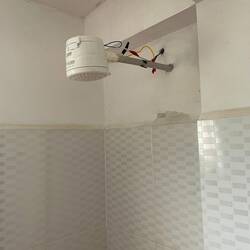 Warmwasser Dusche - beim einstellen der Temperatur kribbelt es in der Hand