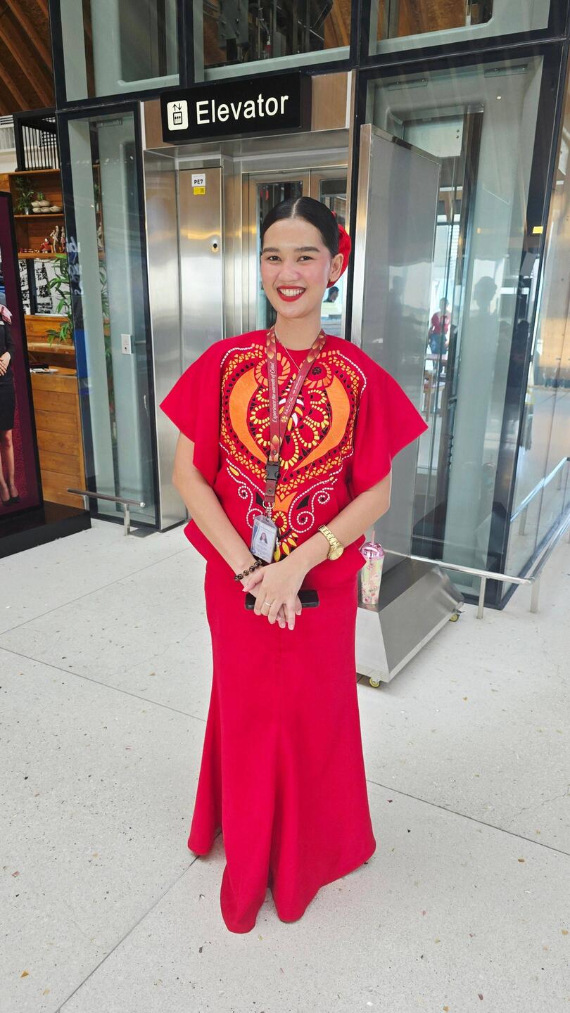 Flughafen-Mitarbeiterin Cebu 👩‍✈️🇵🇭
