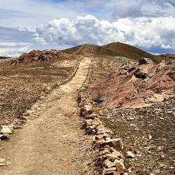 Immer weiter den Pfad hoch...