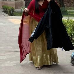 Nach dem eher dunklen, staubigen Arabien, ist es Wellness für die Augen mal wieder Farben zu sehen.