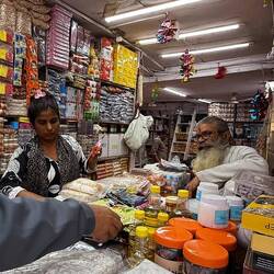 Ein Gewürzstand an dem Laresch für sich selbst was kaufte.