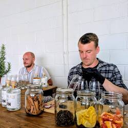 Und noch die Desolate-Gin-Leute kennengelernt 🍸