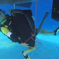 Endlich ging es voran. Viel Schub konnte Uwe nicht aufbringen, da er sich nicht abstützen konnte