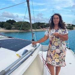 Die Segelmacherin kam auch nochmal vorbei zum Nachmessen