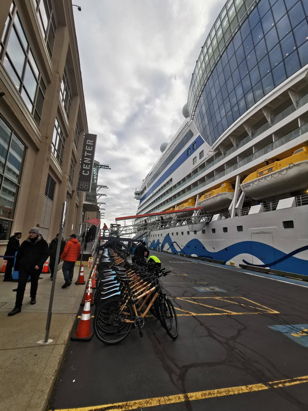 In Erwartung, dass es endlich los geht, 's is frisch...