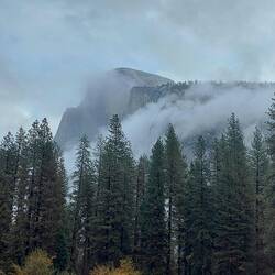 El Capitan lüftet sich.