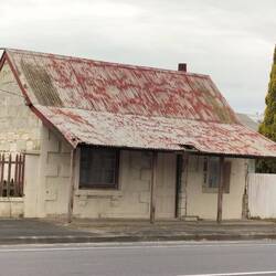 Heel oud huisje in Allendale East