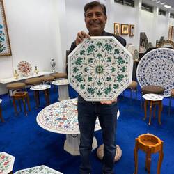 ...dann ich "freiwillig" im Verkaufsraum gelandet.