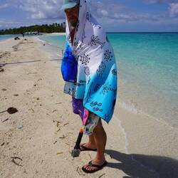 Dr Robin liäbt Sunnä, Salz und Sand🤣