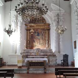 Die Kirchen hier ohne den sonst üblichen Prunk 👍