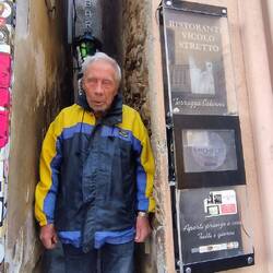 Durch diese hohle Gasse muss man passen🫣