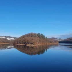 Blick von der Staumauer....