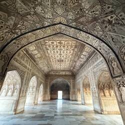 Das Schlafzimmer von Shah. Heute leer, aber früher gefüllt mit allem was gut, teuer und bequem war.