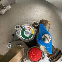 .... und nach dem füllen. Muss man schon genau hinschauen.