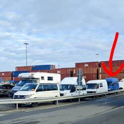 ...Hafen Hamburg. Der Blaubär ist bei Grimaldi abgeliefert und ab hier gibt's kein Zurück mehr 💪