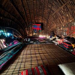 Schlafstätte der Issa, für die ganze Familie