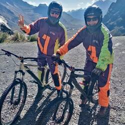 Start auf 4500m, im Hintergrund die Straße