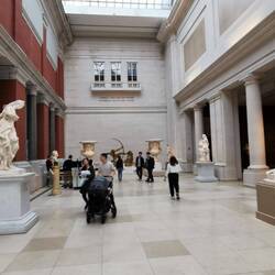 Der Saal mit Skulpturen aus Europa