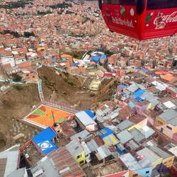 Die rote Linie ist von Coca Cola gekauft