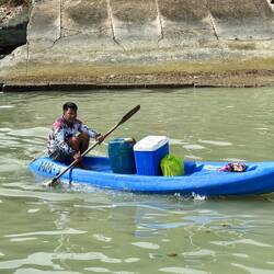 Unser Lunch kommt an Bord!