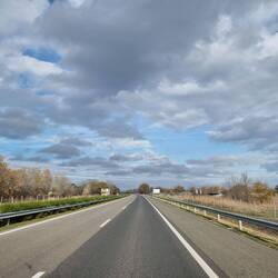 Die ganze Autobahn für uns da alle anderen an der Grenze warten.