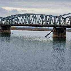 Sieht von weitem bereits nicht mehr sonderlich stabil aus...