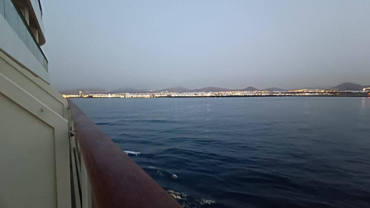 Pünktlich um 8 heute früh begrüßt uns Lanzarote